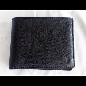 Polo Ralph Lauren pebbled leather wallet w/ insert